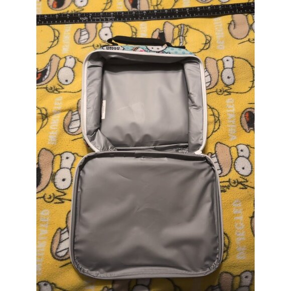 Hello Kitty Canvas Zip Around Graphic Lunch Box - Picture 5 of 9